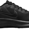 Nike Kids Grade School Star Runner 3 Shoes 1 Nike Kids Grade School Star Runner 3 Shoes -Sports store 21NIKYSTRRNNR3BLKBYS Black Dark Smoke Grey Chrome