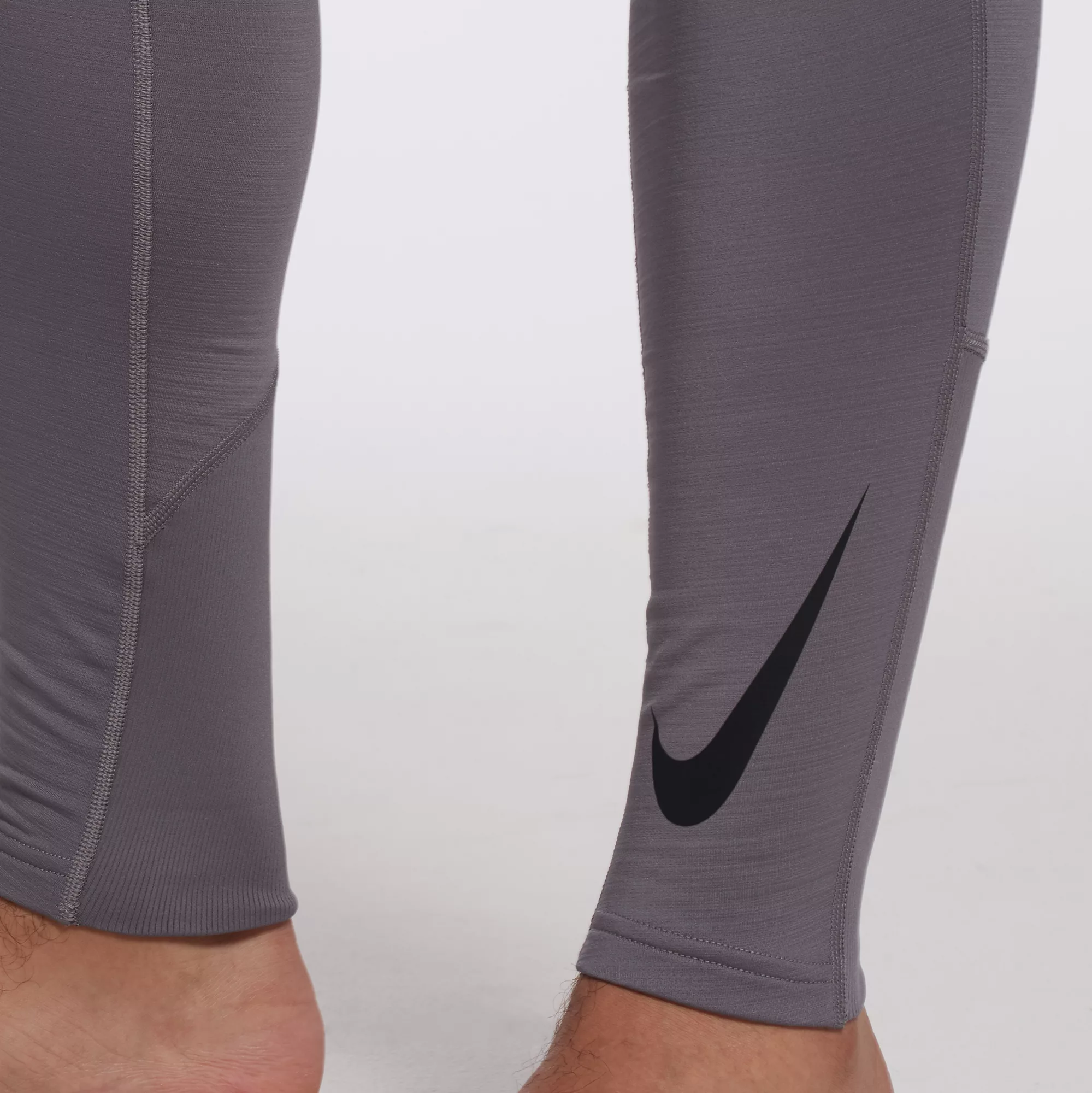 Nike Men's Pro Therma Compression Tights 7 Nike Men's Pro Therma Compression Tights - Image 5