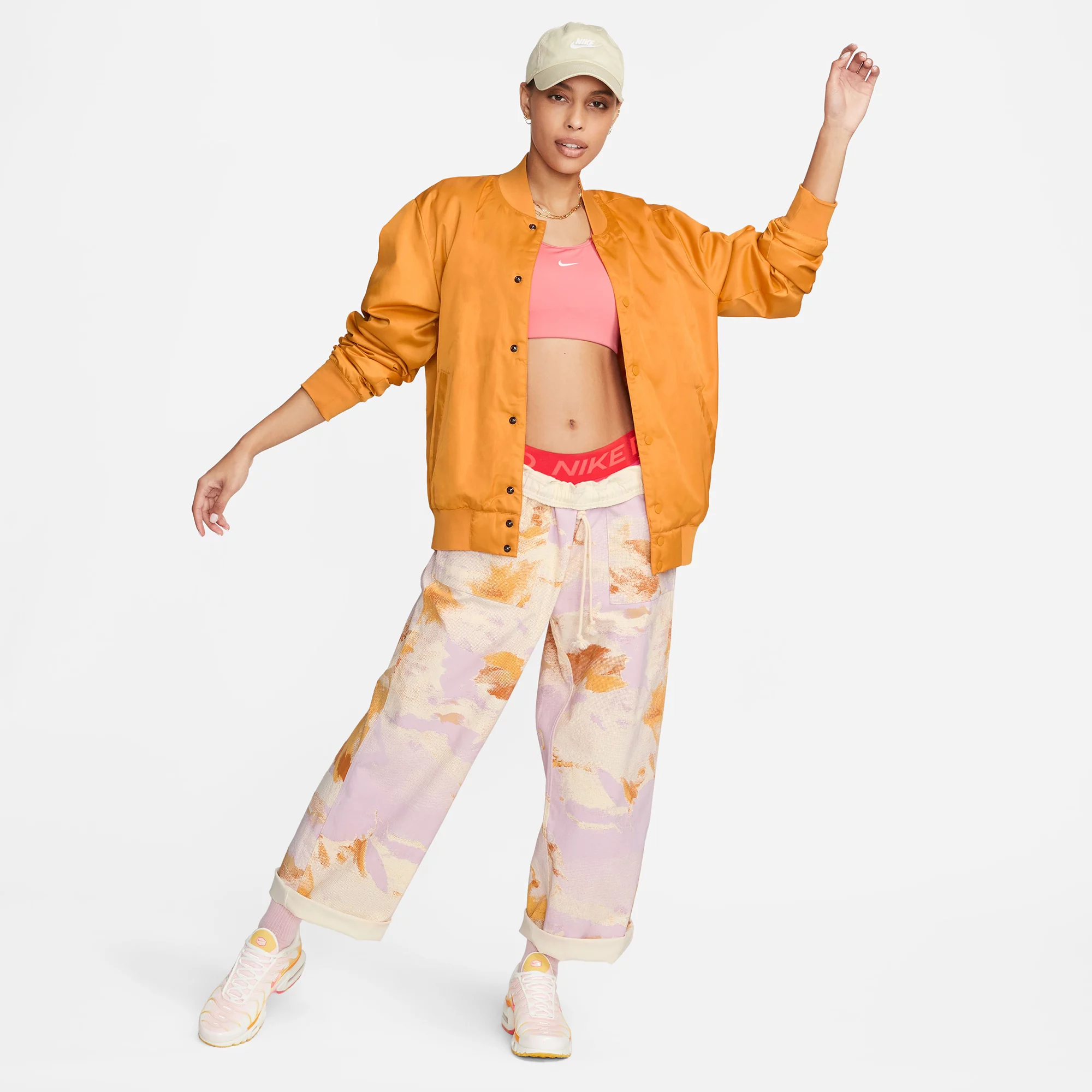 Nike Women's Pro Swoosh Medium-Support Padded Sports Bra 4 Nike Women's Pro Swoosh Medium-Support Padded Sports Bra - Image 2