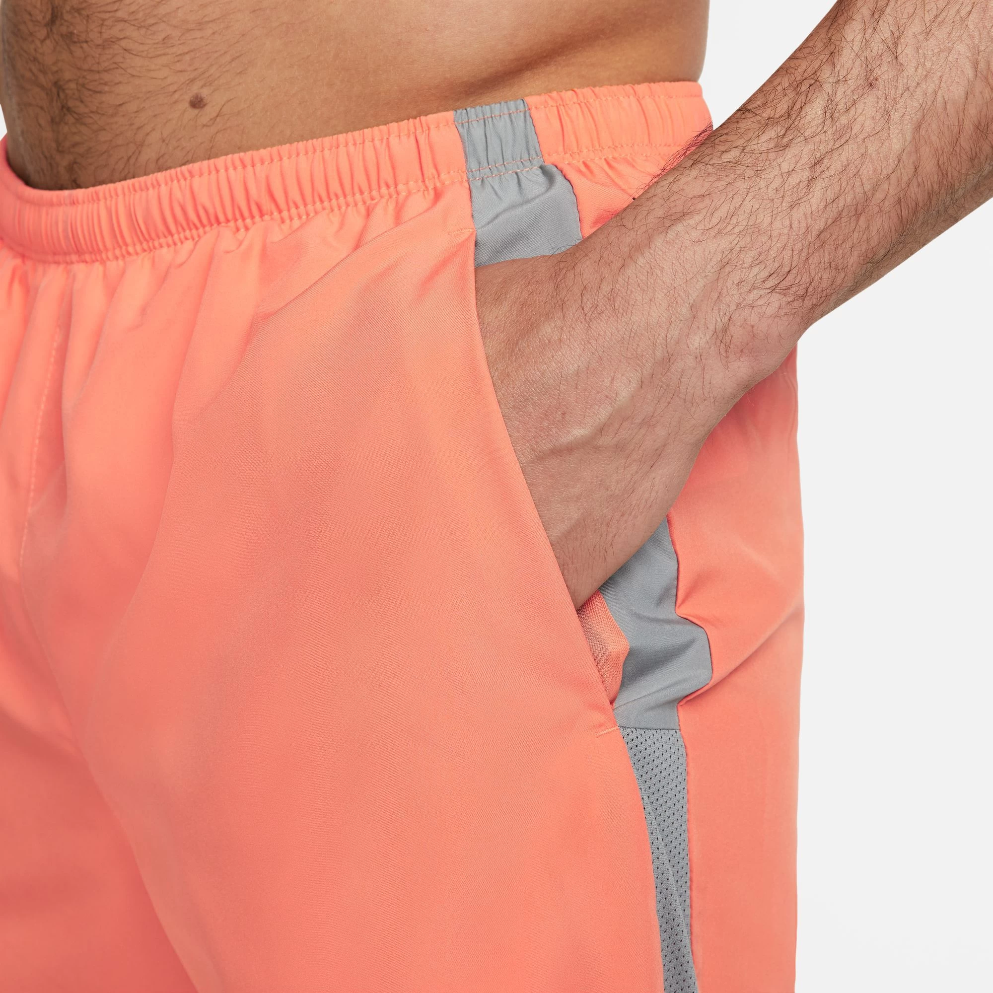 Nike Men's Challenger Brief-Lined 7” Running Shorts 7 Nike Men's Challenger Brief-Lined 7” Running Shorts - Image 5