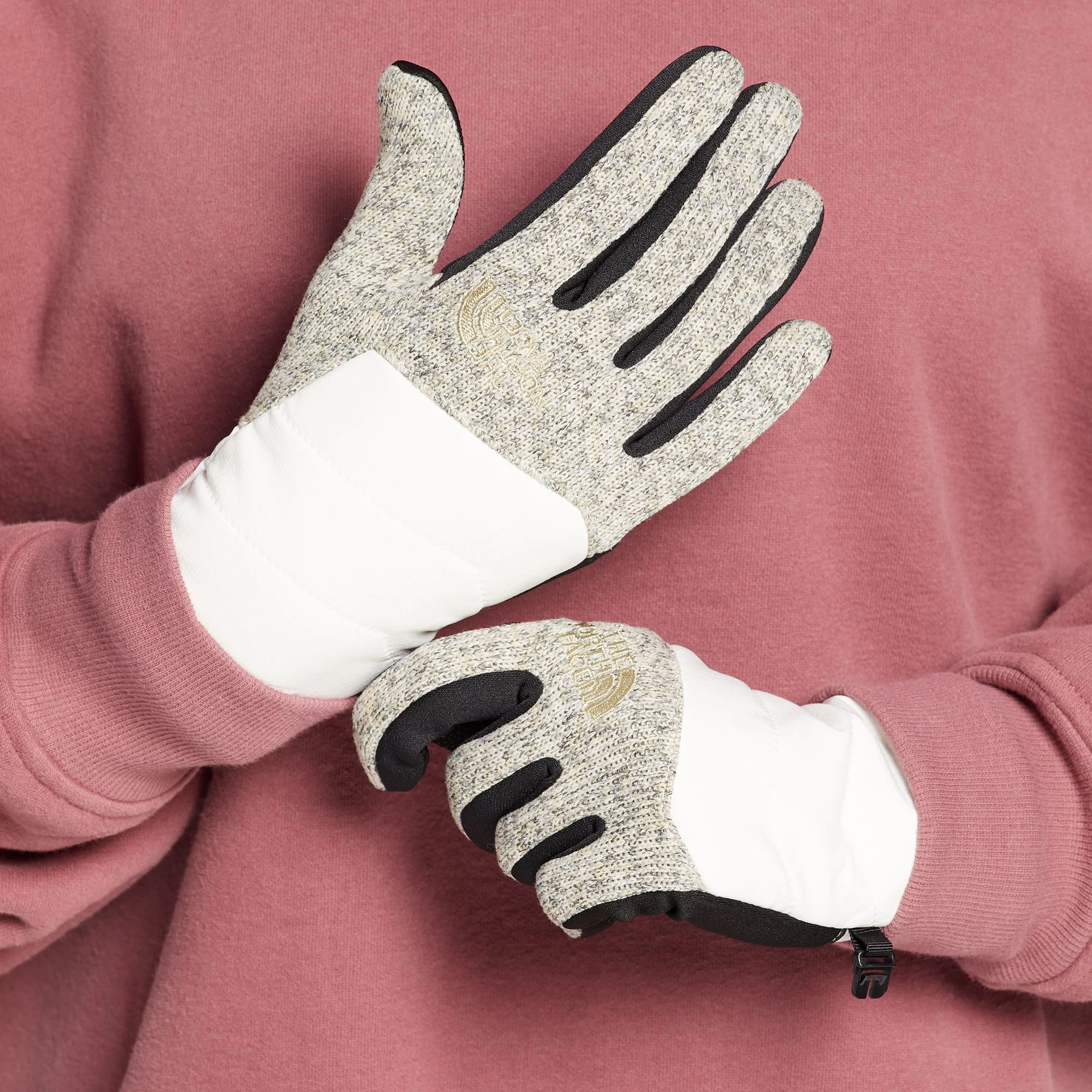 The North Face Women's Indi 3.0 Etip Gloves 4 The North Face Women's Indi 3.0 Etip Gloves - Image 2