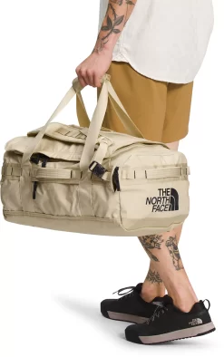 The North Face Base Camp Voyager Duffle 42L 17 The North Face Base Camp Voyager Duffle 42L -Sports store NF0A52RQ 2022 196011608509 GravelTn MODDET