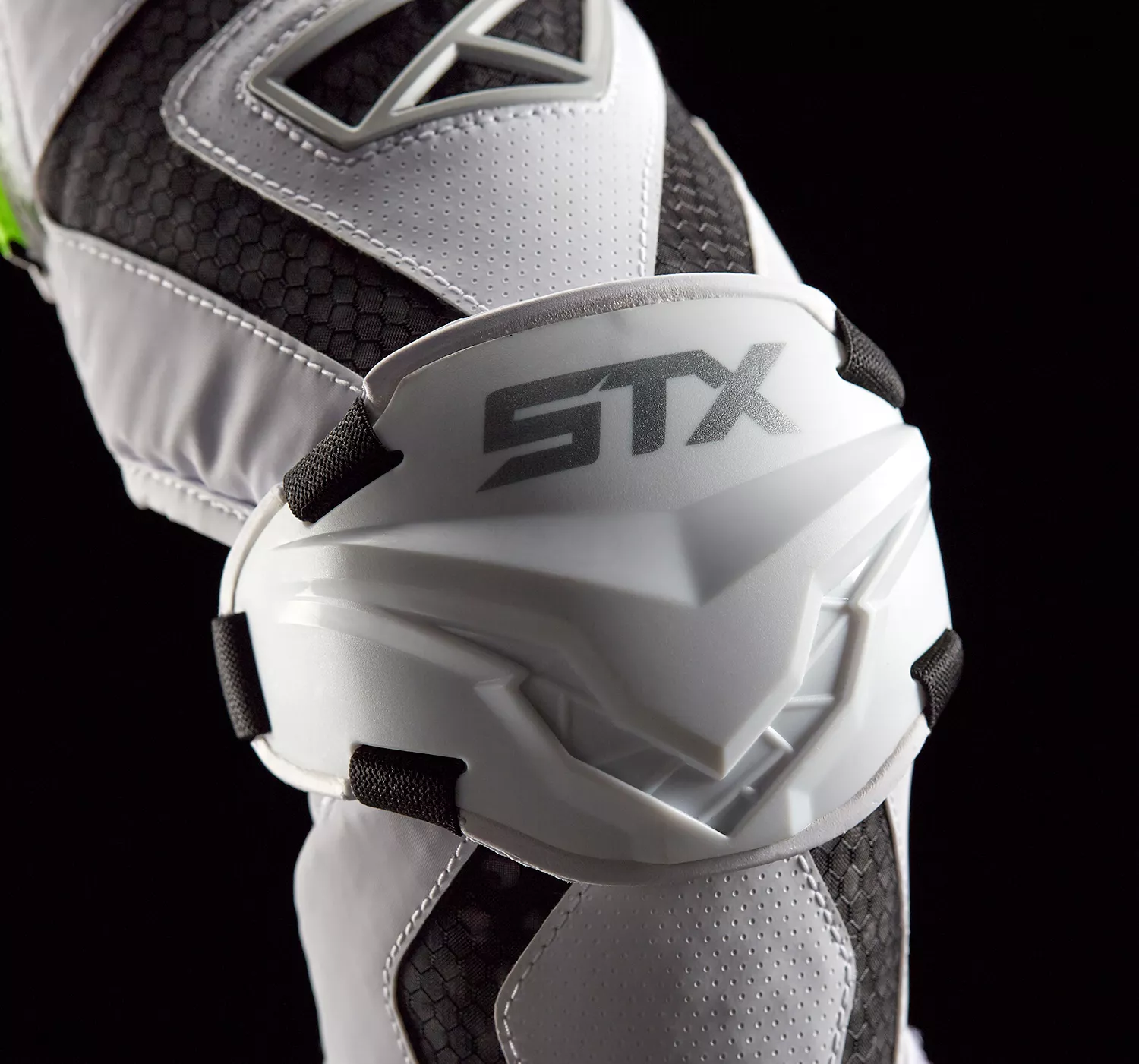 STX Men's Cell V Lacrosse Arm Guards 6 STX Men's Cell V Lacrosse Arm Guards - Image 4